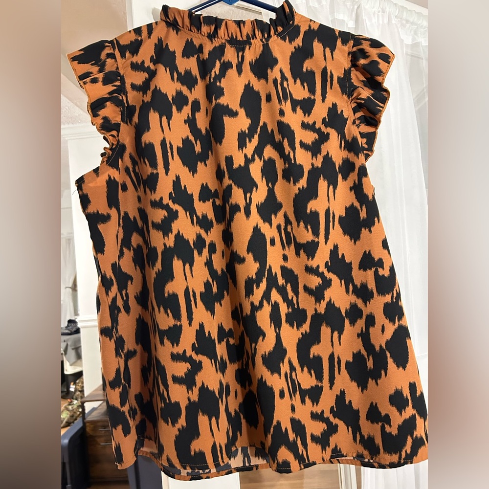 SHEIN Animal Print Ruffle Top